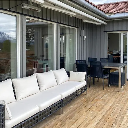 Hébergement de vacances Superbe Maison à Avec Vue Sur La