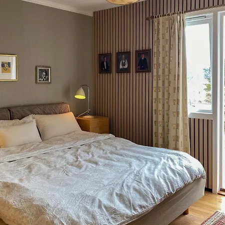 Superbe Maison à Avec Vue Sur La *
